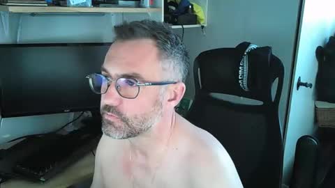 kelvin06133 online show from March 24, 2:23 pm