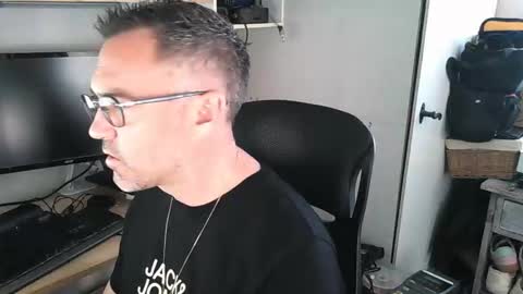 kelvin06133 online show from March 27, 2:07 pm