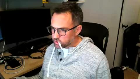 kelvin06133 online show from January 4, 11:17 pm