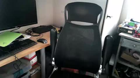 kelvin06133 online show from December 7, 1:35 pm