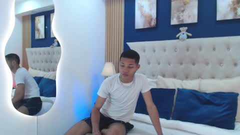 Kelvin online show from March 25, 12:45 pm