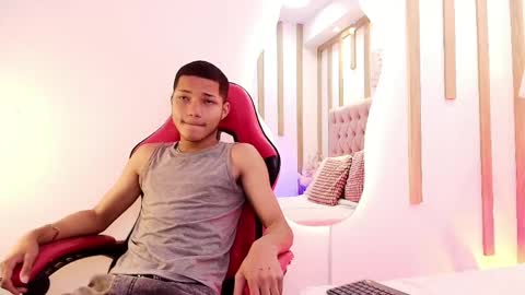 Kelvin online show from April 4, 12:34 pm