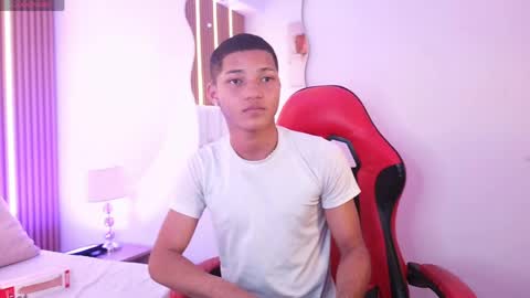 Kelvin online show from May 2, 8:58 pm