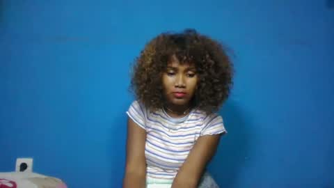 kelyhondra online show from May 29, 2:20 am
