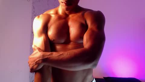 ken__owensx online show from January 12, 9:44 pm