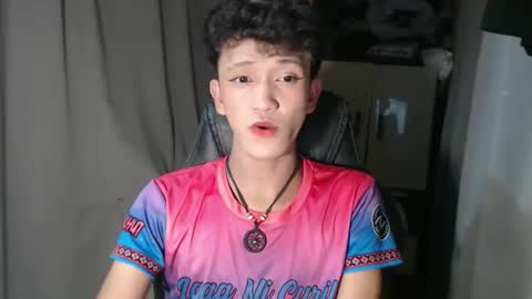 Snapshot of ken_bigcockxx chatting on October 15, 5:03 pm Ken online show from October 15, 5:03 pm