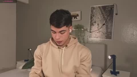   online show from October 7, 11:39 am