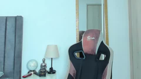 ken_mailik online show from May 23, 2:13 pm