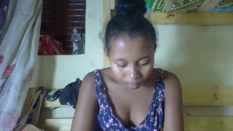 Snapshot of kenchy93 chatting on September 27, 6:00 am Kenchy online show from September 27, 6:00 am