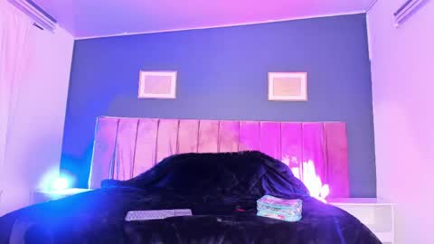 Kendal online show from May 27, 12:28 am