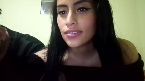 Kendall  Roxy online show from May 17, 4:00 am