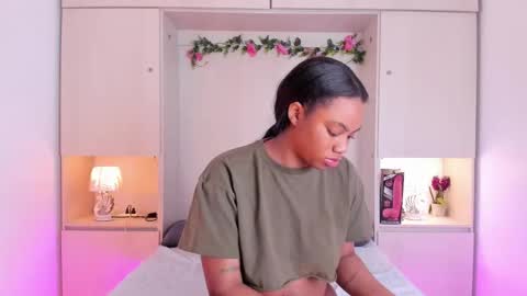 Kendal online show from October 14, 4:15 am