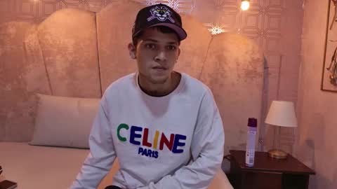 Kendall and Taylor online show from October 22, 12:07 pm