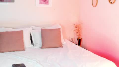 Kendall Anne online show from April 11, 11:58 am