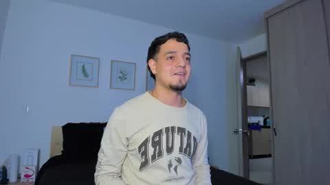 kendel_dimitri online show from December 16, 3:46 am