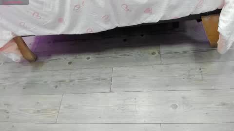 Kendra London online show from March 24, 11:16 am