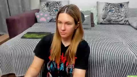 Kendra online show from February 1, 12:08 am