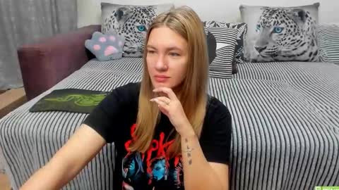 Kendra online show from November 18, 12:02 am