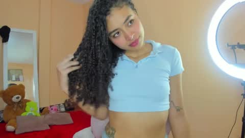 Kenia online show from March 28, 8:43 pm