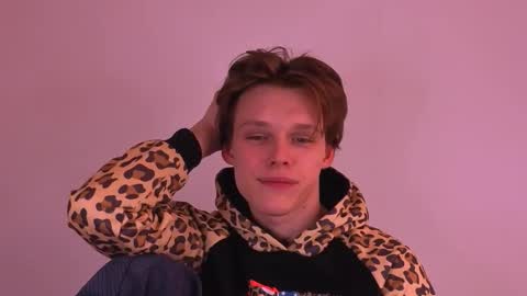 kenordi online show from March 28, 8:27 am