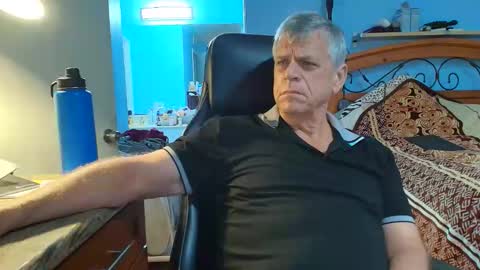 kent_ham online show from October 21, 12:27 am