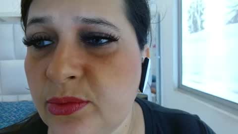 K E R L Y online show from November 15, 4:30 pm