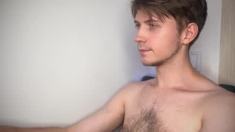 Kero online show from October 25, 8:42 pm