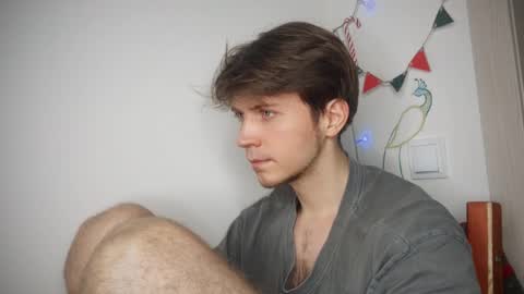 Kero online show from December 13, 7:53 pm