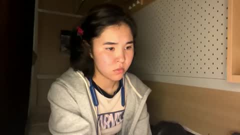 Jenny  online show from April 6, 9:54 am