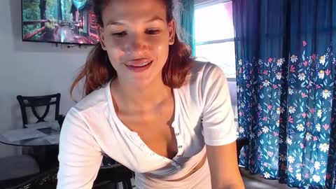 Snapshot of kesha_brooks chatting on September 12, 6:32 pm Mia online show from September 12, 6:32 pm