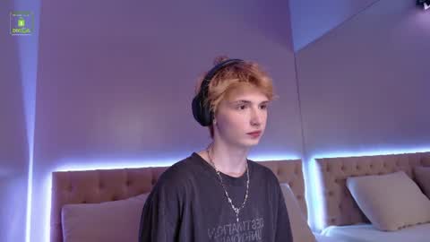 Kessy online show from June 18, 8:36 pm