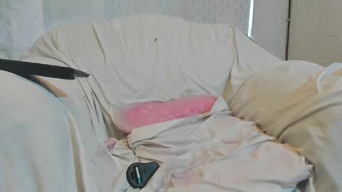 keutipleany online show from March 4, 5:45 pm