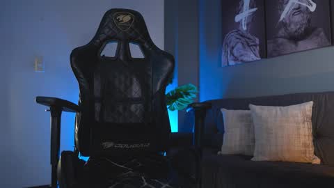 kevin montoya online show from January 10, 11:43 pm