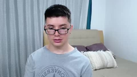 Kevin online show from May 22, 2:29 am