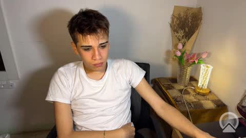 kevonly online show from April 23, 9:50 am