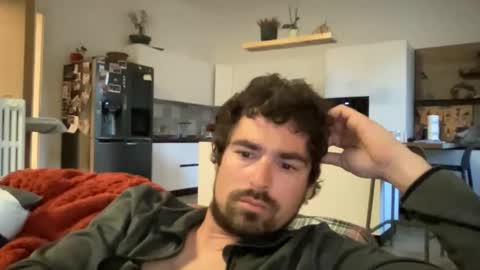 kevinpillobello online show from April 15, 5:38 pm