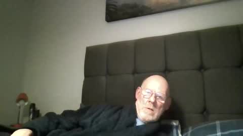 kevlooking4sez online show from February 13, 11:41 pm