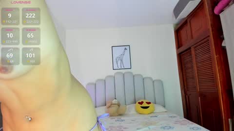 keylly online show from December 19, 2:23 am