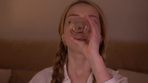 khalishy online show from April 9, 8:25 pm