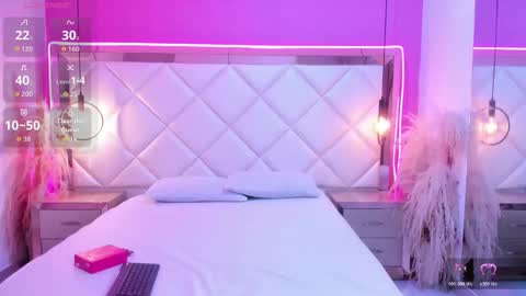 Khathiee online show from April 6, 6:42 pm