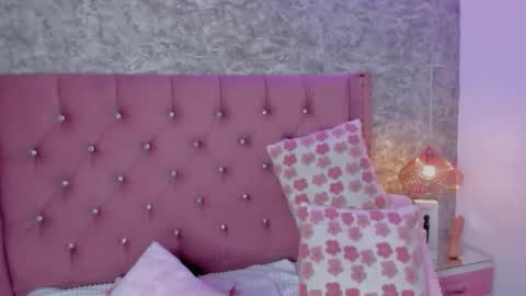 Khelany Isyy  online show from January 5, 5:27 pm