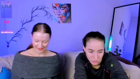 Snapshot of khloebeauty chatting on October 18, 7:18 pm khloebeauty online show from October 18, 7:18 pm