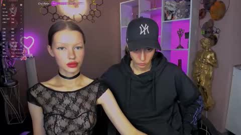 Snapshot of khloebeauty chatting on September 27, 7:33 pm khloebeauty online show from September 27, 7:33 pm