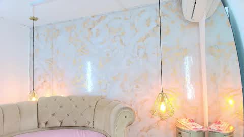 Khloe online show from February 26, 5:22 am