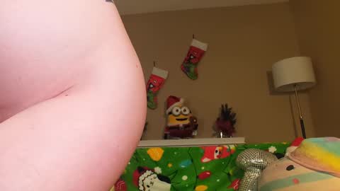 Snapshot of khloeexoxo chatting on December 21, 4:19 am Khloe online show from December 21, 4:19 am