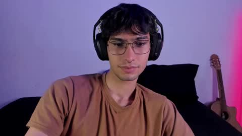 khozler_ online show from February 17, 8:52 am