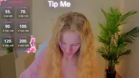 kianawhite online show from February 5, 9:35 am