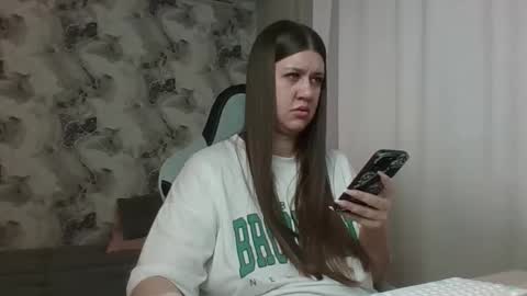 kianna_dior_ online show from March 5, 11:08 am