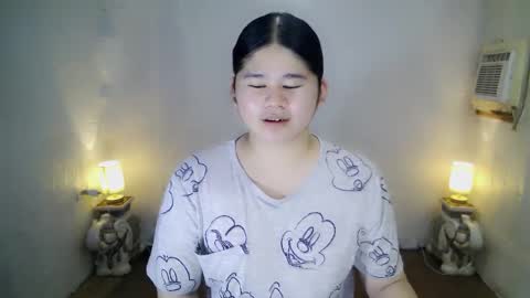 Your SweetGirl Ts online show from February 24, 10:59 am