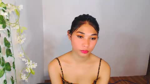 kiannalima online show from December 3, 9:48 pm